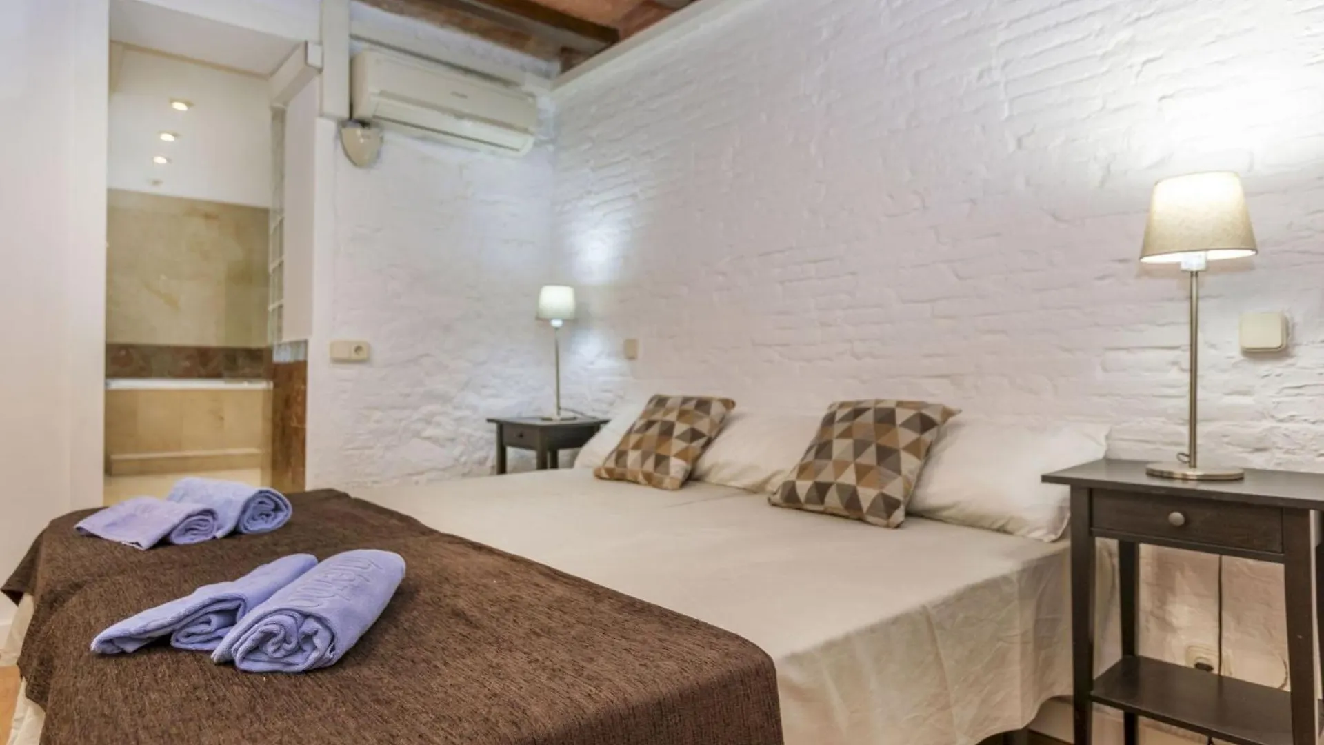 Apartment Icaria By Interhome Barcelona Hiszpania