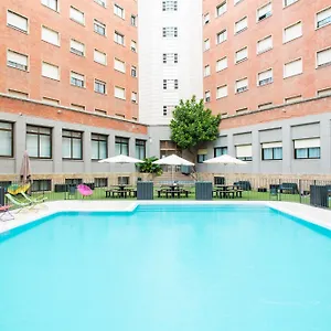 Apartament Residencia Universitaria Resa Diagonal, Barcelona